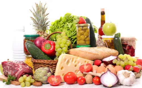 Balanced diet consisting of vegetables , fruits, proteins, grains and dairy