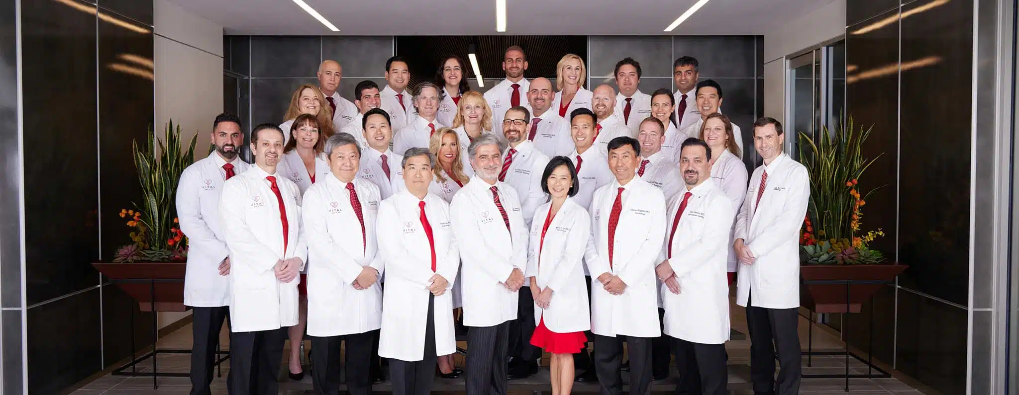 Group-Professional-new Vital Heart & Vein Professional group photo